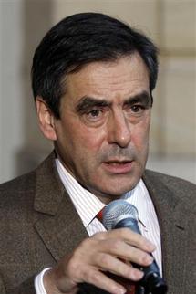 Avant le 19 mars, François Fillon prévient qu'il ne lâchera rien Avant le 19 mars, François Fillon prévient qu'il ne lâchera rien