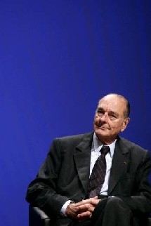 Après l'échec du CPE, Chirac relève le 'pari' du dialogue social Après l'échec du CPE, Chirac relève le 'pari' du dialogue social