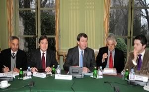 Xavier Darcos présente le projet de Plan de Santé au Travail 2010-2014