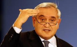 Jean-Pierre Raffarin : "Il faut doubler tous les seuils sociaux dans les entreprises"