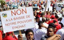 La Réunion se dirige vers la grève après l'accord de sortie de crise en Guadeloupe La Réunion se dirige vers la grève après l'accord de sortie de crise en Guadeloupe